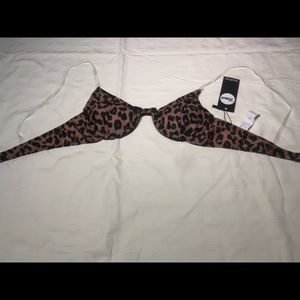 💋Boohoo Leopard Bikini Top Size 34 A. NWT